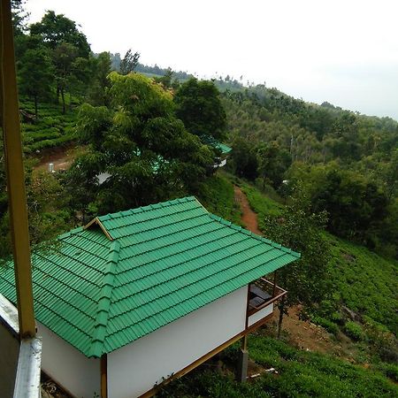 Vythiri Hills Hotel ภายนอก รูปภาพ