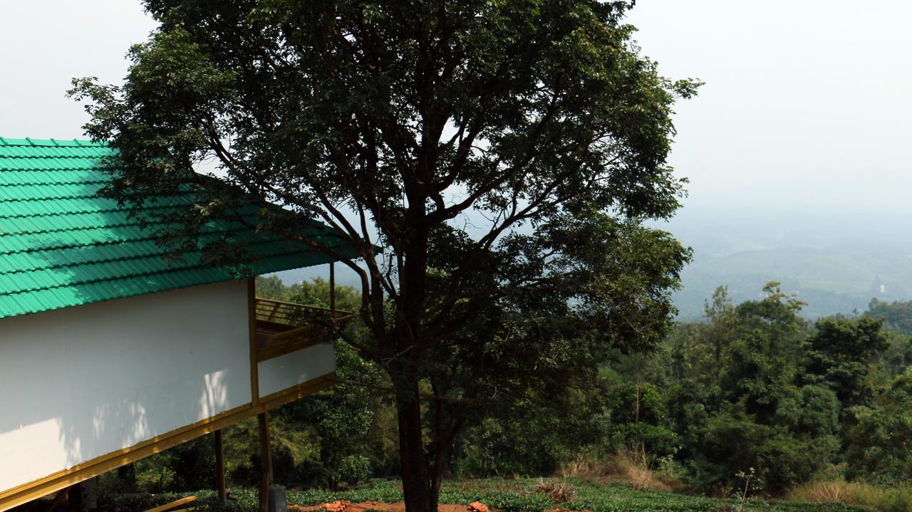 Vythiri Hills Hotel ภายนอก รูปภาพ